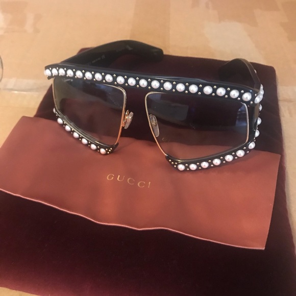 Gucci sunglasses..PERFECT CONDITION ‼️BEST OFFER.